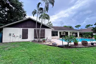 569 Dollarspot Ct, Wellington, FL 33414 - Photo 52