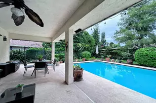 569 Dollarspot Ct, Wellington, FL 33414 - Photo 38