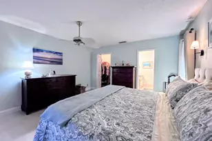 569 Dollarspot Ct, Wellington, FL 33414 - Photo 14