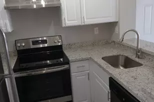 738 Executive Center Dr, West Palm Beach, FL 33401 - Photo 6