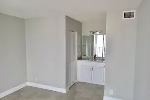 738 Executive Center Dr, West Palm Beach, FL 33401 - Photo 4