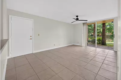 10717 E Cleary Boulevard E #106, Plantation, FL 33324 - Photo 8