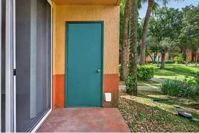 10717 E Cleary Boulevard E #106, Plantation, FL 33324 - Photo 20