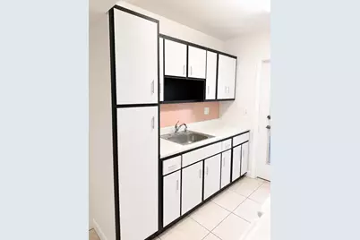 2004 S Wiley Street, Hollywood, FL 33020 - Photo 2