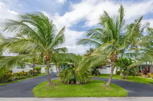 1743 NE 27th St, Wilton Manors, FL 33334 - Photo 2
