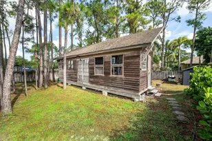 18429 Sycamore Dr W, Loxahatchee, FL 33470 - Photo 38