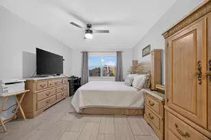 9881 Sunrise Lakes Blvd, Sunrise, FL 33322 - Photo 10