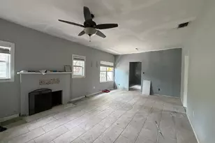 631 37th St, West Palm Beach, FL 33407 - Photo 1