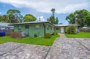 2036 19th St, Vero Beach, FL 32960 - Photo 4