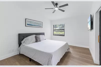 84 Centennial Court, Deerfield Beach, FL 33442 - Photo 16