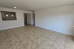 15205 NE 6th Ave, Miami, FL 33162 - Photo 10