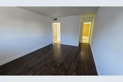 15205 NE 6th Avenue #D206, Miami, FL 33162 - Photo 14