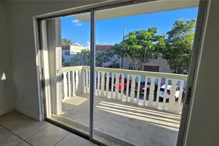 15205 NE 6th Ave, Miami, FL 33162 - Photo 8