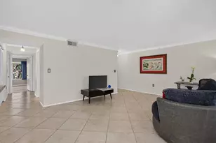 2425 NW 33rd Street NW, Oakland Park, FL 33309 - Photo 6