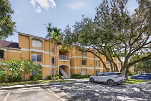 2425 NW 33rd Street NW, Oakland Park, FL 33309 - Photo 1