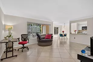 2425 NW 33rd Street NW, Oakland Park, FL 33309 - Photo 4