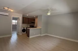 1273 NE 38th St, Oakland Park, FL 33334 - Photo 2