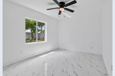 182 SW 6 Street, Deerfield Beach, FL 33441 - Photo 22