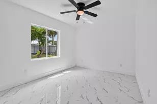 182 SW 6th St, Deerfield Beach, FL 33441 - Photo 22