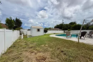 637 SW Granadeer St, Port Saint Lucie, FL 34983 - Photo 12