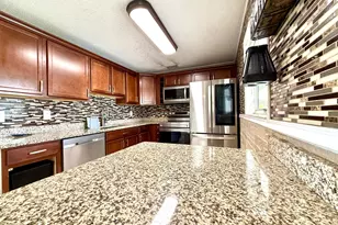 637 SW Granadeer St, Port Saint Lucie, FL 34983 - Photo 6
