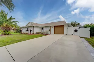 637 SW Granadeer St, Port Saint Lucie, FL 34983 - Photo 2