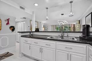 9201 Sunrise Lakes Blvd, Sunrise, FL 33322 - Photo 10
