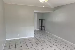 245 NW 32nd St, Oakland Park, FL 33309 - Photo 10
