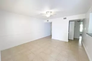 815 W Boynton Beach Blvd W, Boynton Beach, FL 33426 - Photo 2