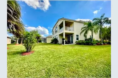 11454 SW Fieldstone Way, Port Saint Lucie, FL 34987 - Photo 4