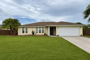 991 SE Brookedge Ave, Port Saint Lucie, FL 34983 - Photo 1