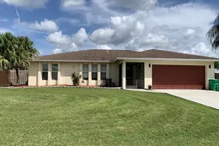 991 SE Brookedge Ave, Port Saint Lucie, FL 34983 - Photo 1