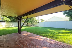 13053 Meadowbreeze Dr, Wellington, FL 33414 - Photo 76