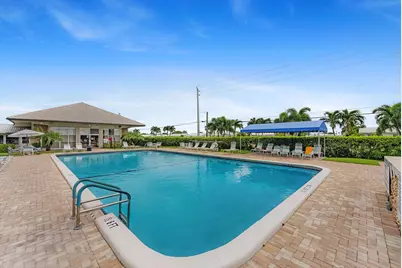 2390 SW 14th Avenue, Boynton Beach, FL 33426 - Photo 18