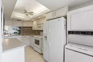 615 N Riverside Dr, Pompano Beach, FL 33062 - Photo 4