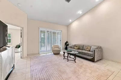 8088 Via Di Veneto, Boca Raton, FL 33496 - Photo 6