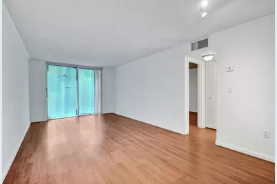 1805 Sans Souci Boulevard #421, North Miami, FL 33181 - Photo 12