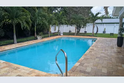 2740 NW 106th Avenue, Coral Springs, FL 33065 - Photo 2