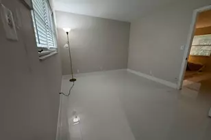 5174 NE 6th Ave, Oakland Park, FL 33334 - Photo 16