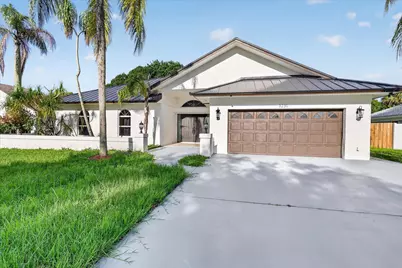 3230 Alexander Court, Palm City, FL 34990 - Photo 4