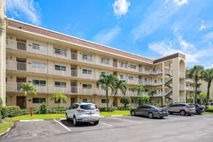 4735 Lucerne Lakes Blvd E, Lake Worth, FL 33467 - Photo 1