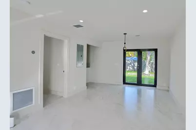 2503 Oceanview Avenue #C, Delray Beach, FL 33444 - Photo 2