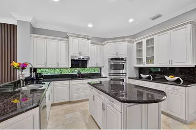 718 Edgebrook Lane, West Palm Beach, FL 33411 - Photo 20