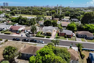 625 W 2nd St, Riviera Beach, FL 33404 - Photo 24