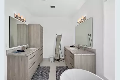 244 Garden Court, Lauderdale by the Sea, FL 33308 - Photo 32