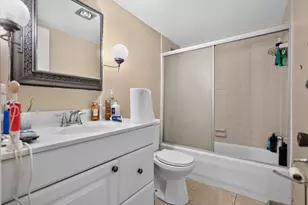 3254 N Pine Island Rd, Sunrise, FL 33351 - Photo 26