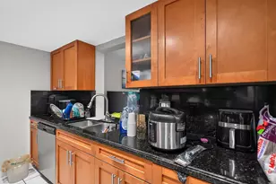 3254 N Pine Island Rd, Sunrise, FL 33351 - Photo 12