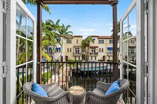 813 Estancia Wy, Boynton Beach, FL 33435 - Photo 4