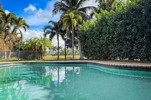 1919 S Club Dr, Wellington, FL 33414 - Photo 2