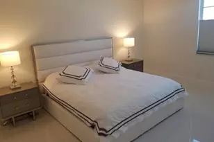 336 N Birch Rd, Fort Lauderdale, FL 33304 - Photo 2
